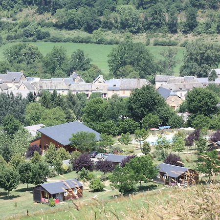 Village De Gite - La Cascade Sainte-Eulalie-d'Olt Kültér fotó